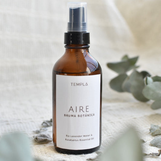 Agua de romero, hidrolato de romero, aceite esencial ecualipto, bruma para la almohada. Tonico facial