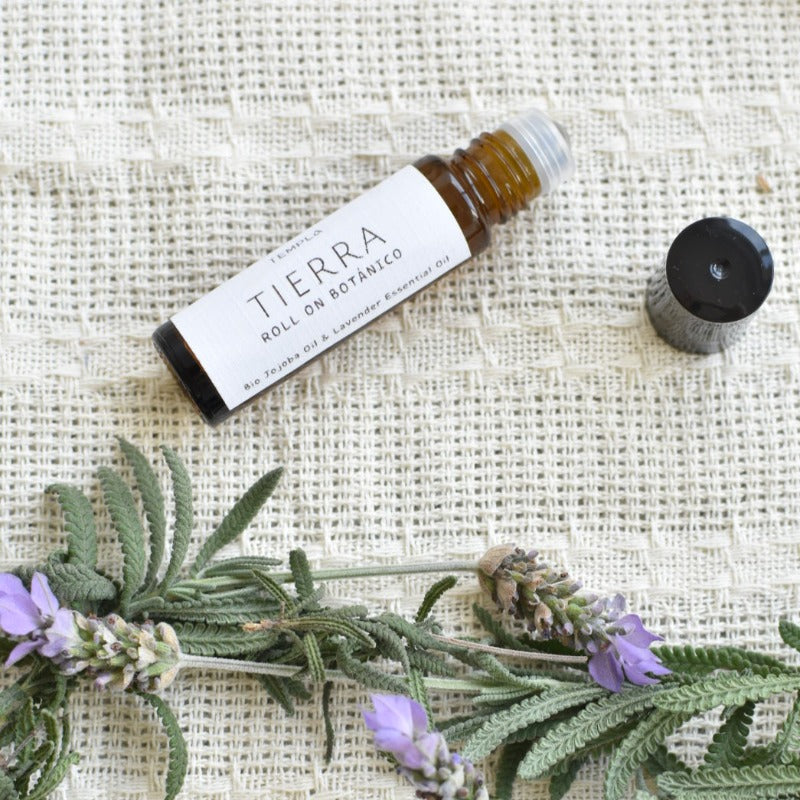 Aceite de Jojoba & Aceite Esencial de Lavanda.