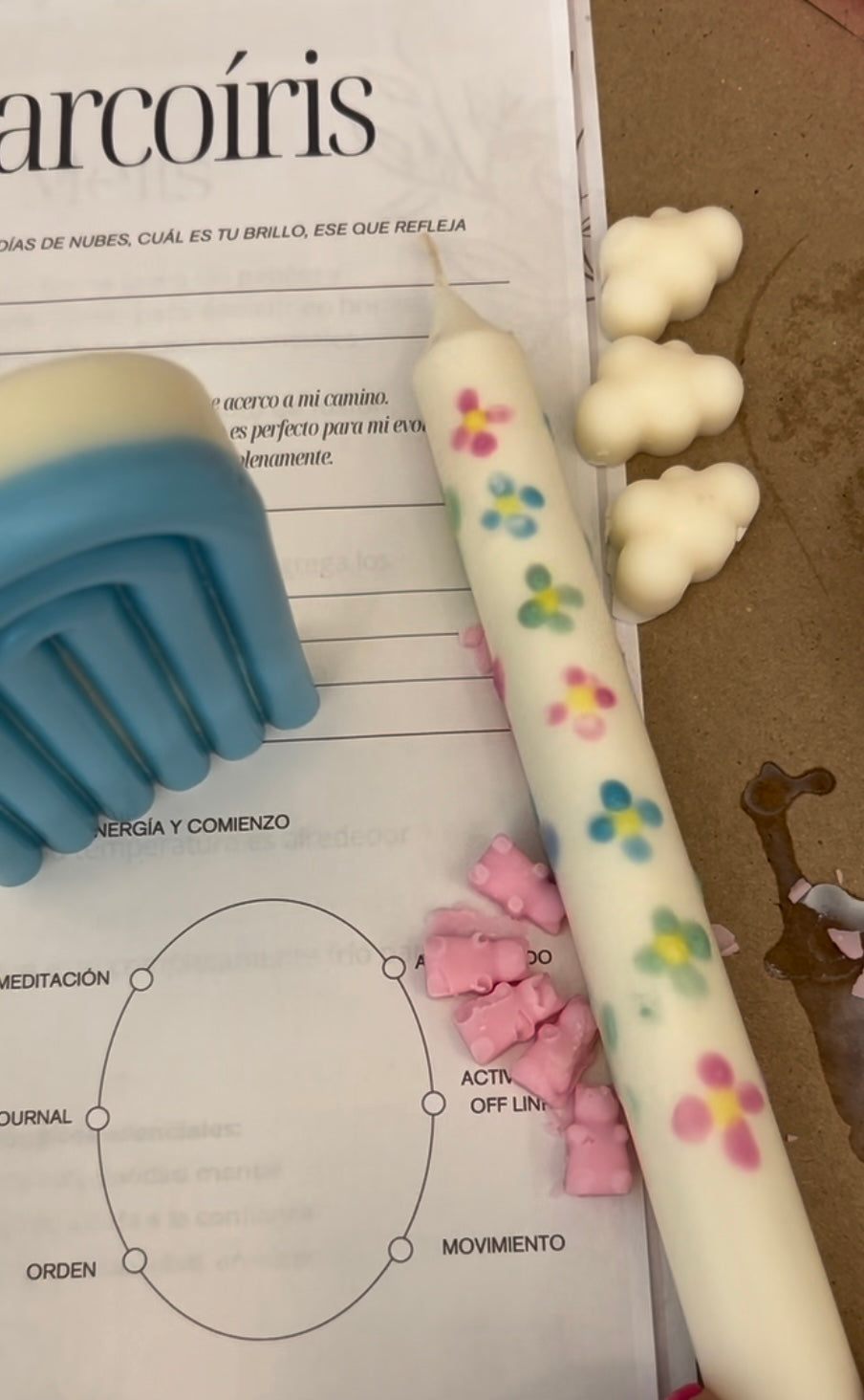 taller velas de molde con pigmentos y cera de soja en santiago